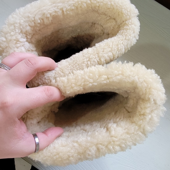 ULU Brown Winter Boots Size 9.5 - Picture 10 of 11